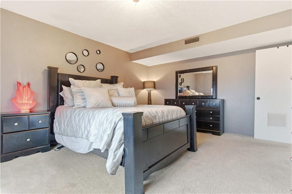4545 Wornall Road Unit #1104 N/A — photo 19