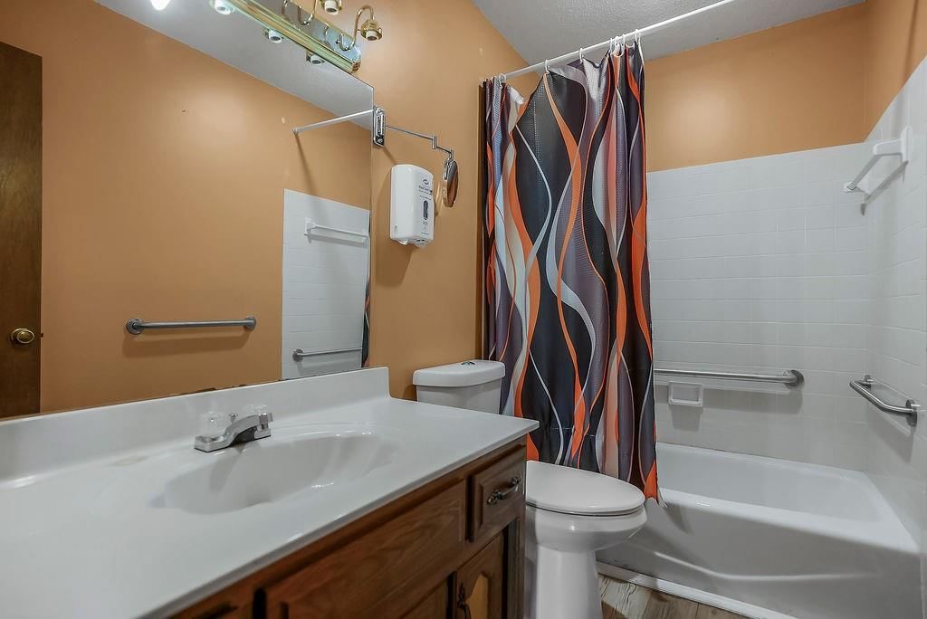 13205 Bristol Avenue — photo 19