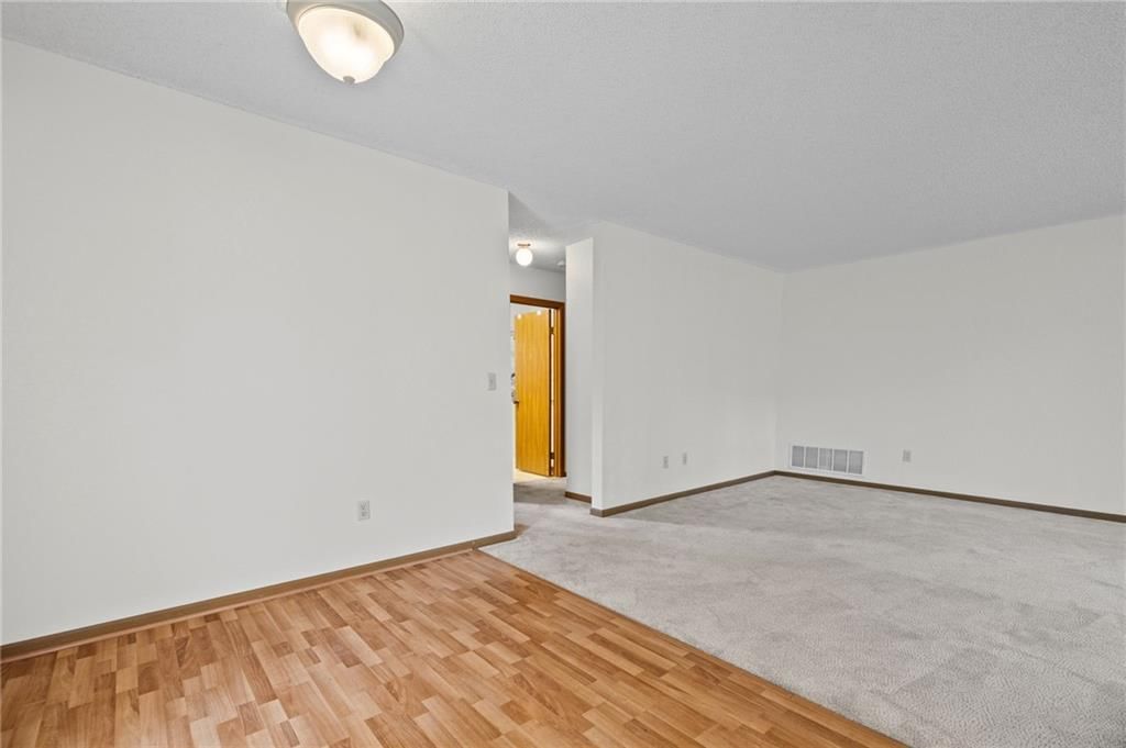 8820 Farley Street — photo 13
