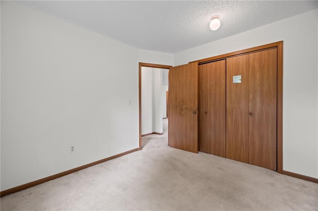 8820 Farley Street — photo 16