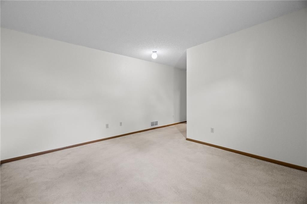 8820 Farley Street — photo 21