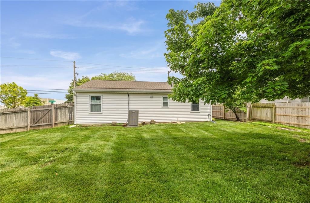 8820 Farley Street — photo 26