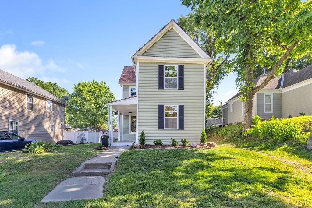 2816 Lafayette Street, St Joseph, MO