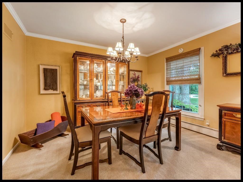812 Laurel Drive — photo 11