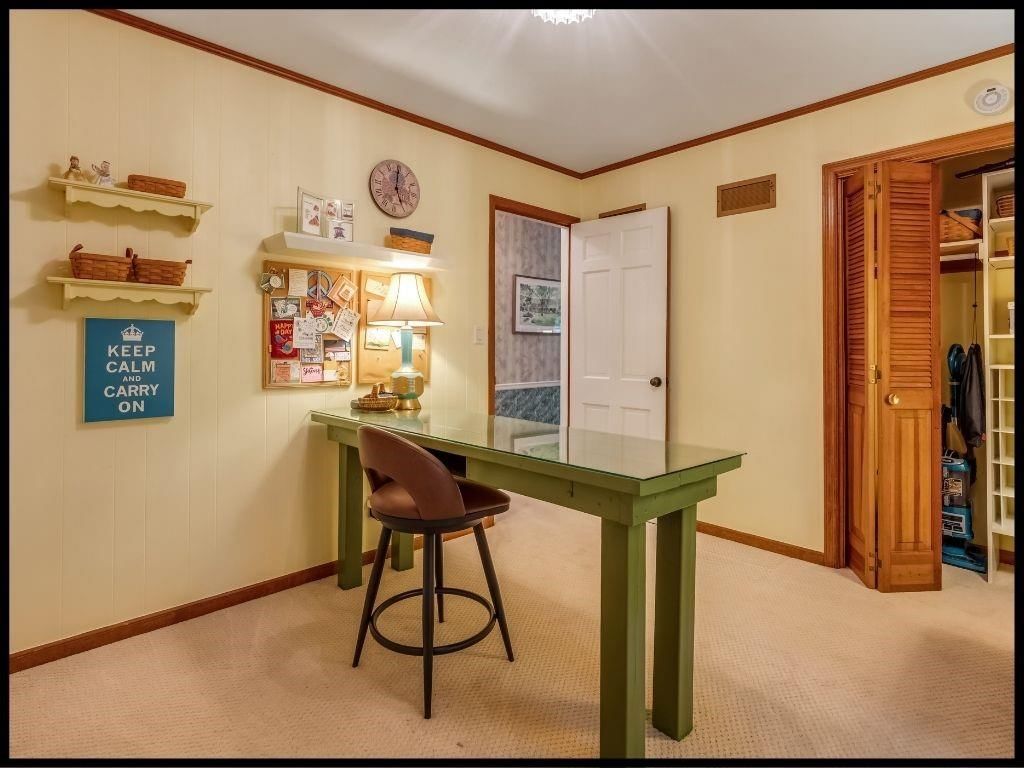 812 Laurel Drive — photo 36