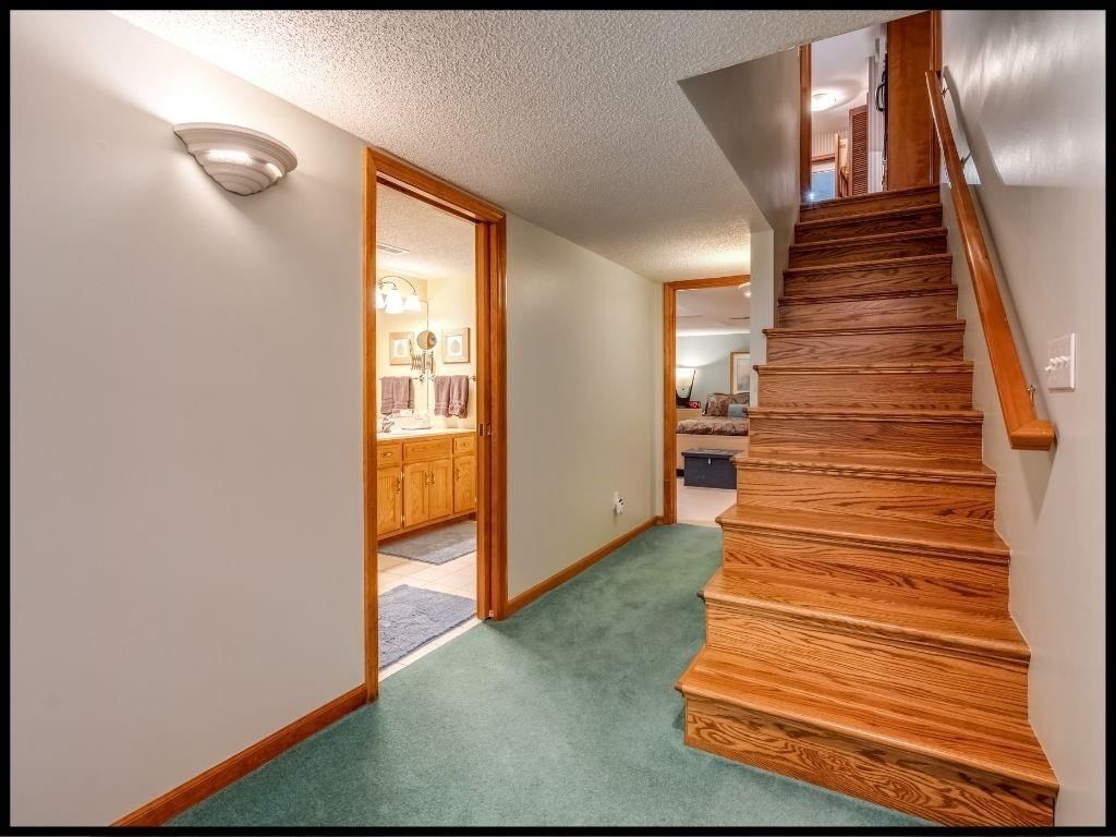 812 Laurel Drive — photo 38