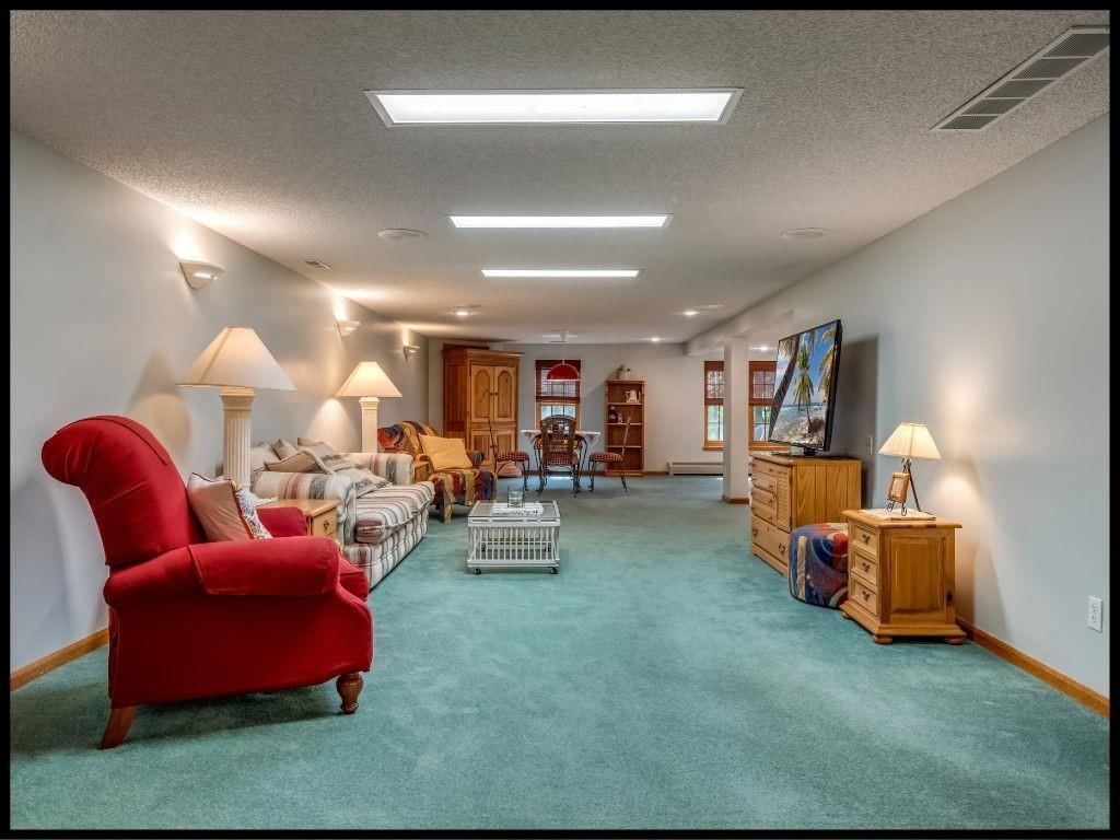 812 Laurel Drive — photo 40