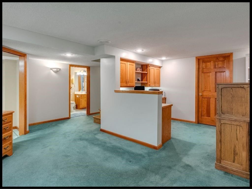 812 Laurel Drive — photo 43