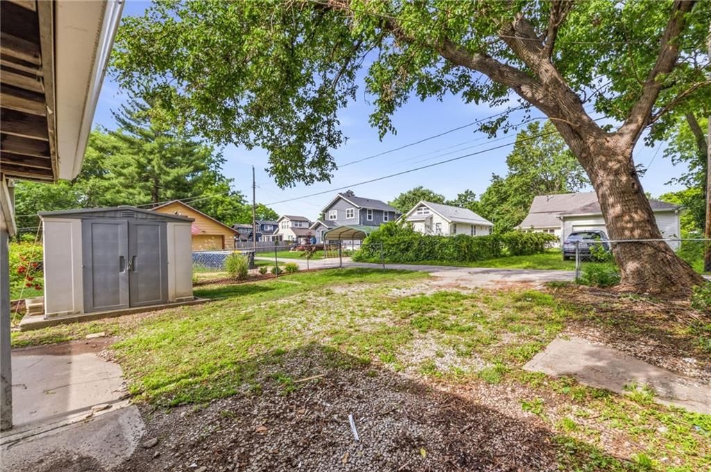 6010 Kenwood Avenue — photo 35