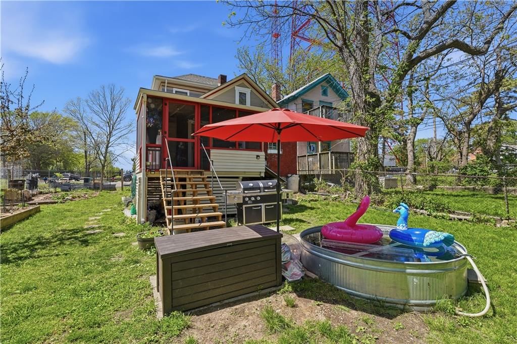3121 Grand Avenue — photo 42