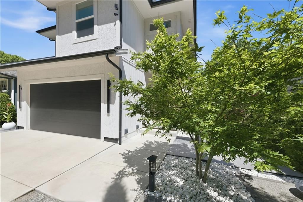 5347 Lamar Avenue — photo 2