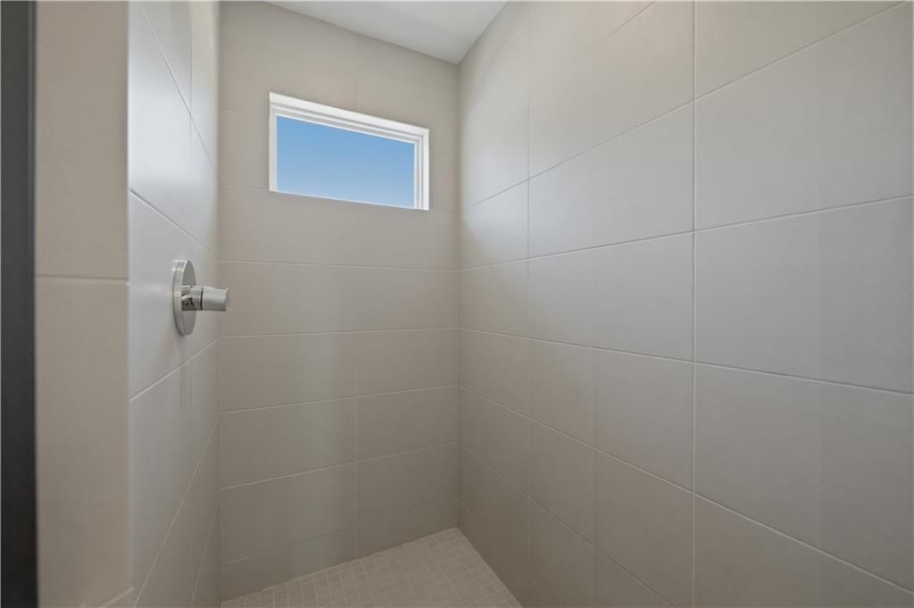 5347 Lamar Avenue — photo 24