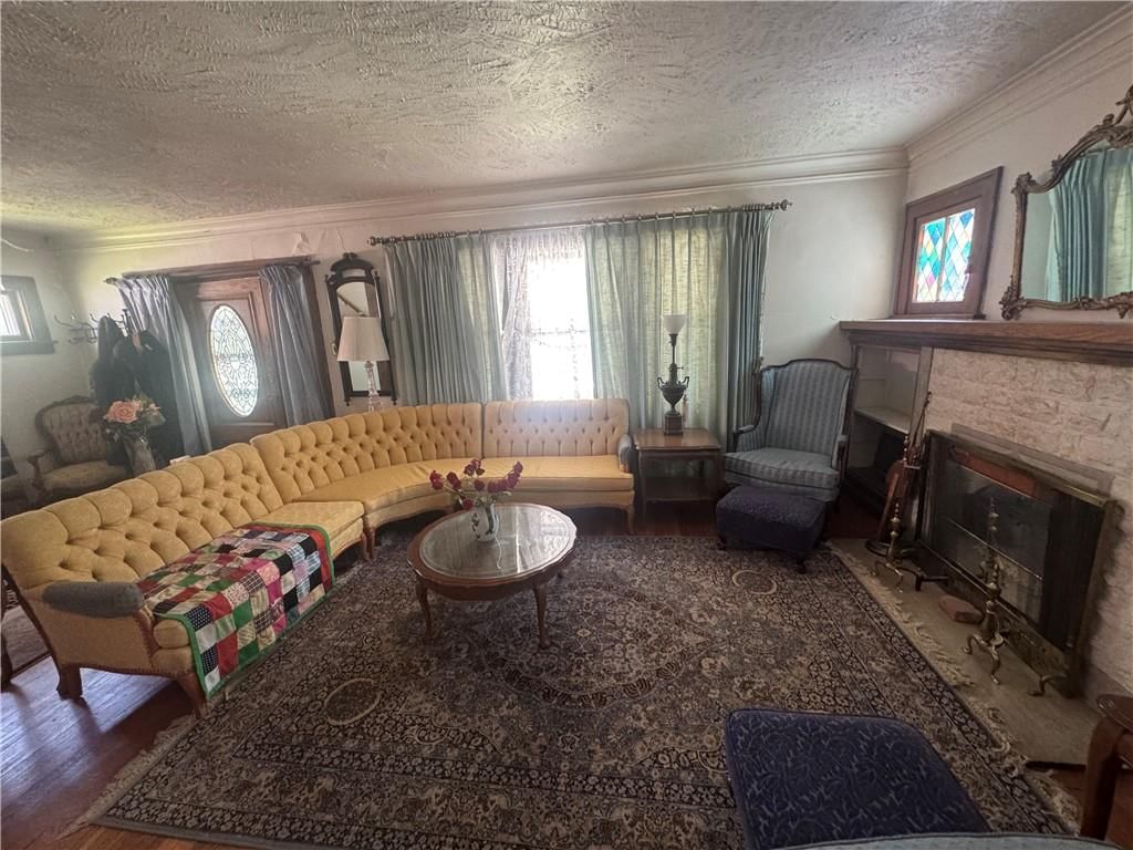3728 Jarboe Street — photo 2