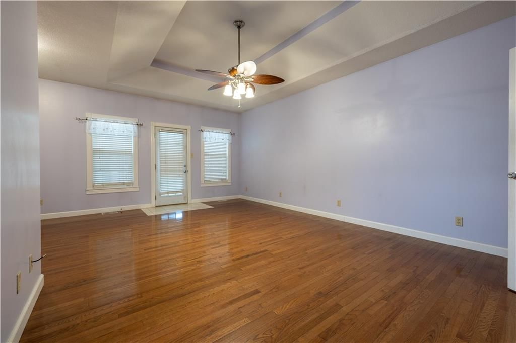 8 Belmont Road — photo 34