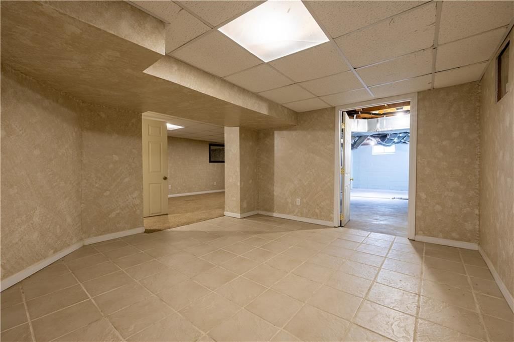 8 Belmont Road — photo 51