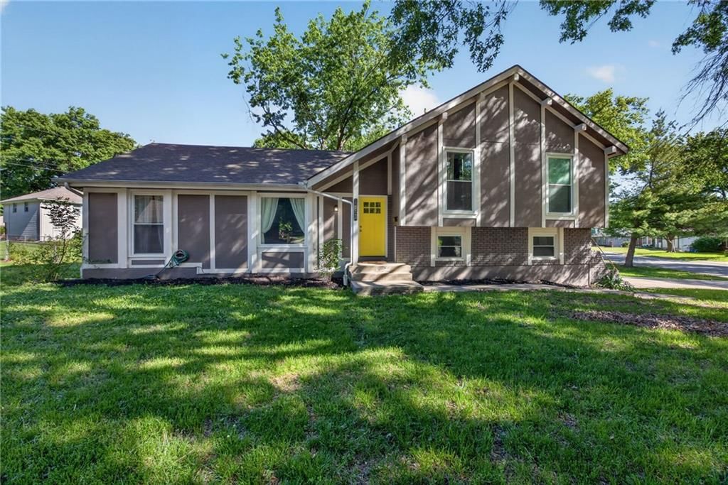 12524 Cambridge Avenue — photo 2
