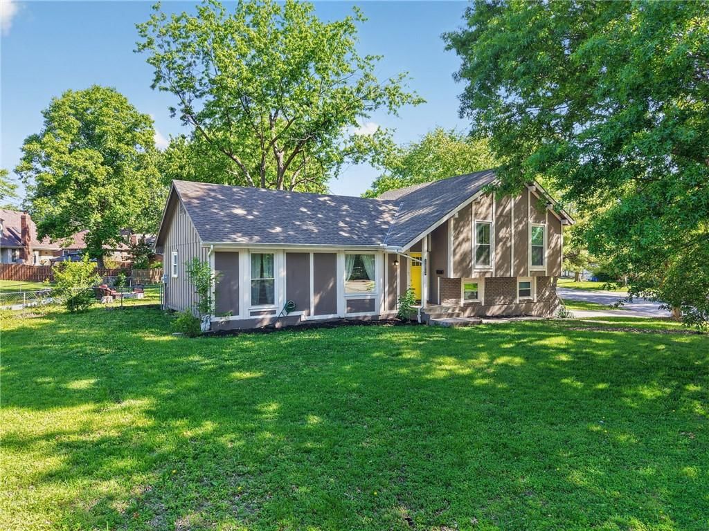 12524 Cambridge Avenue — photo 3