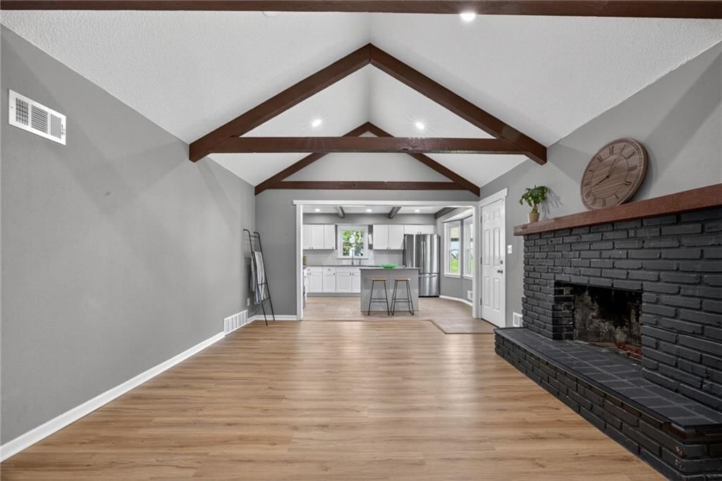 12524 Cambridge Avenue — photo 17