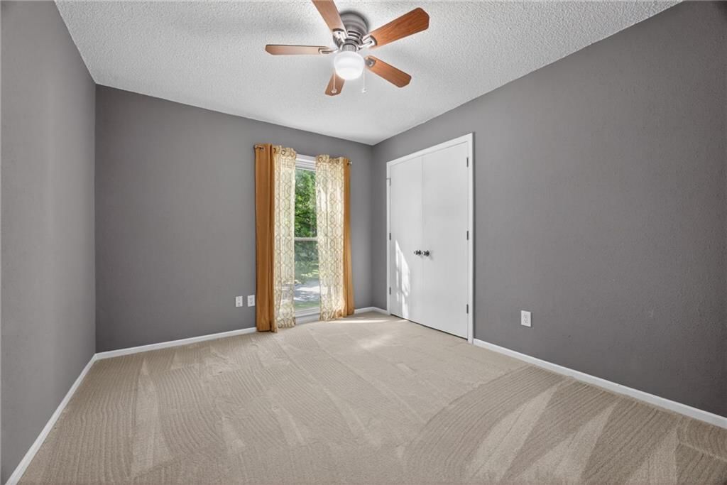 12524 Cambridge Avenue — photo 21