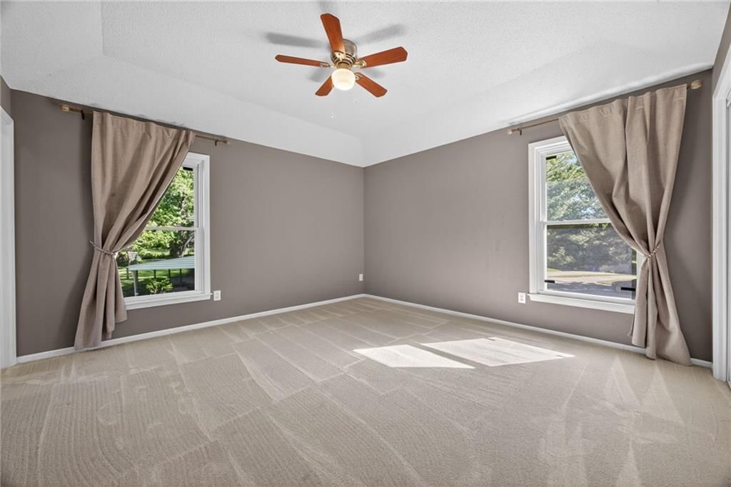 12524 Cambridge Avenue — photo 25