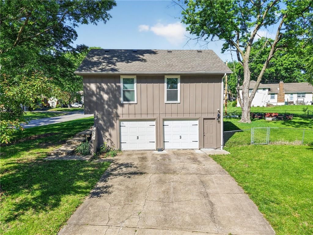 12524 Cambridge Avenue — photo 34