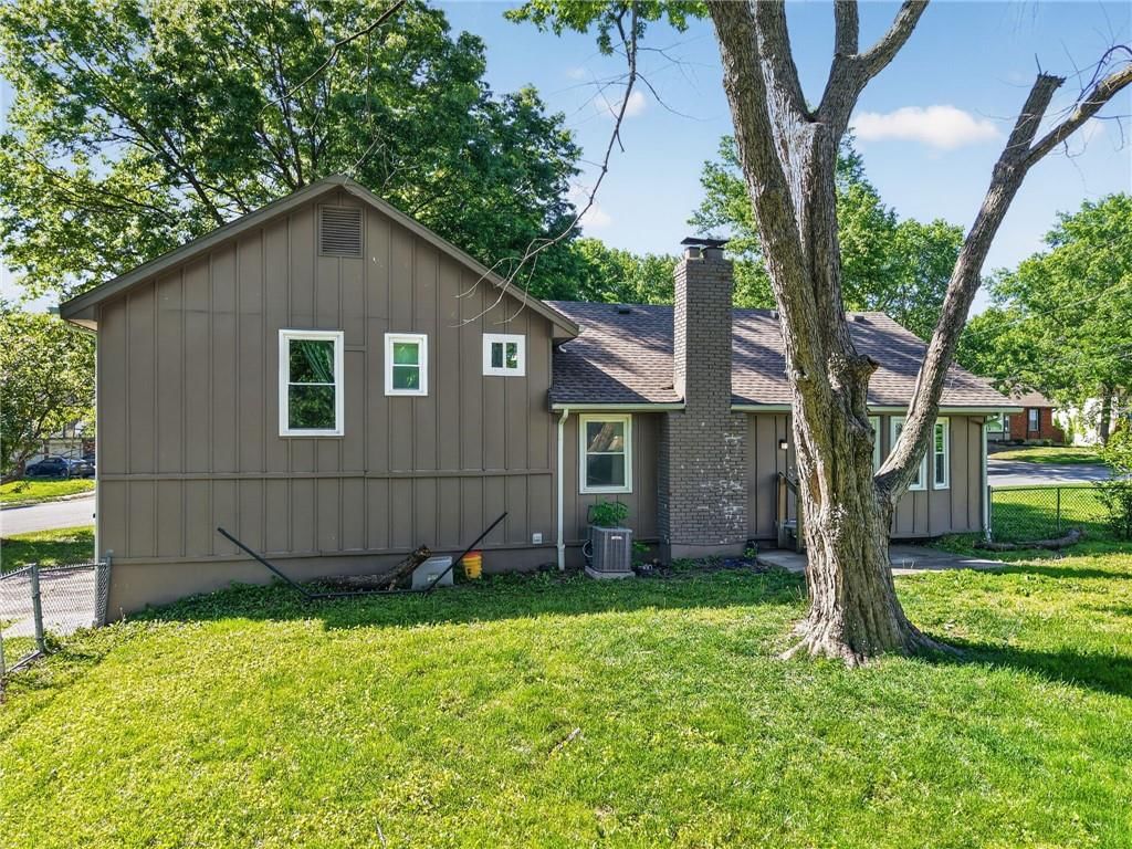 12524 Cambridge Avenue — photo 35
