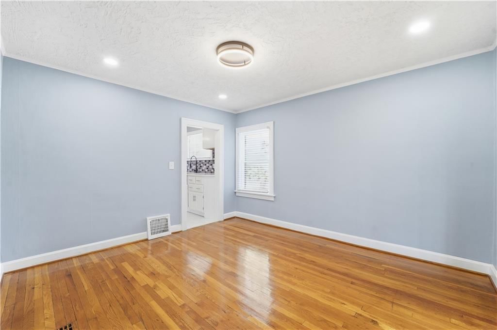9502 Linwood Boulevard — photo 7