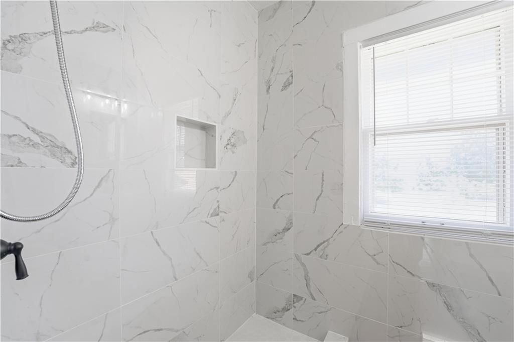 9502 Linwood Boulevard — photo 16