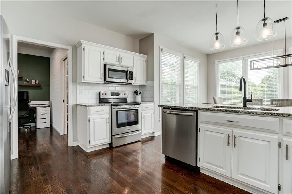 7855 W 152nd Terrace — photo 4