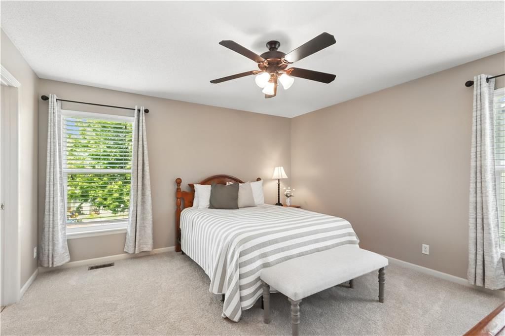 1004 E Pumpkin Ridge Street — photo 15