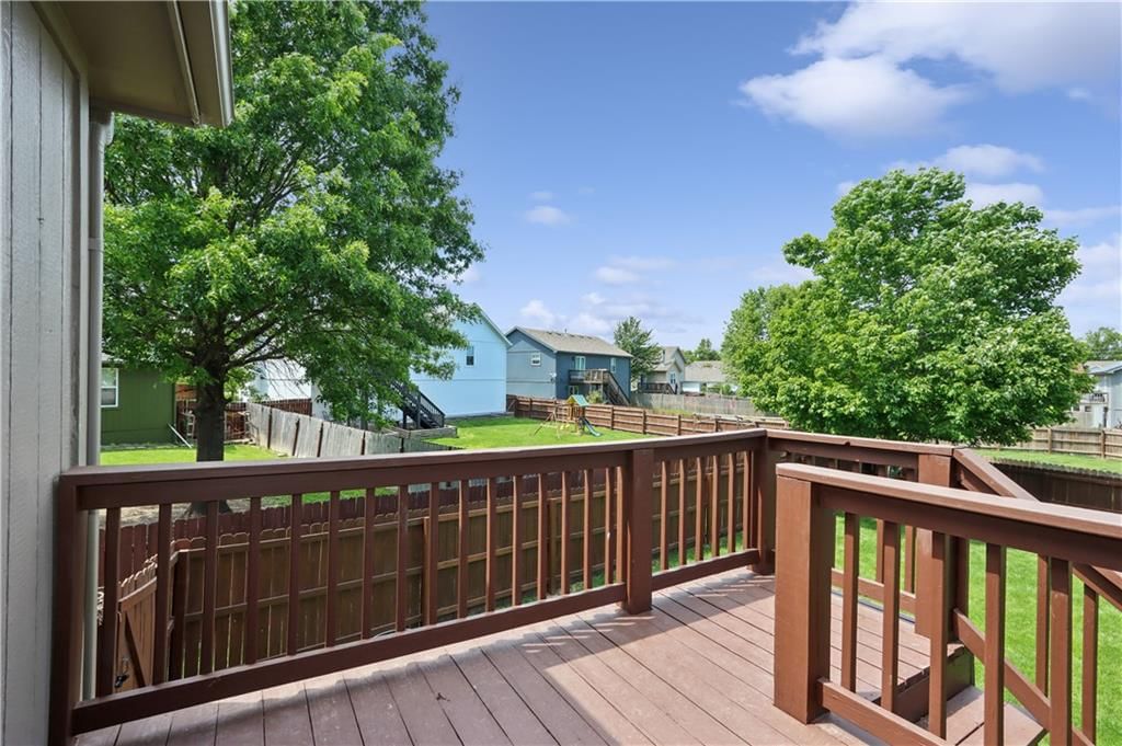 1004 E Pumpkin Ridge Street — photo 23