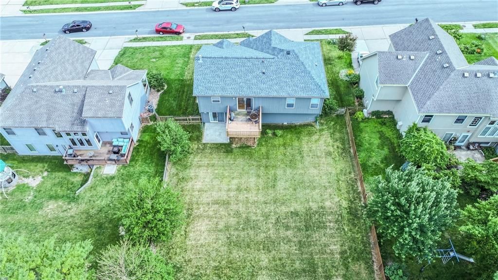 8604 NE 75TH Terrace — photo 3