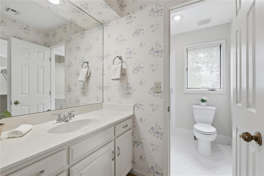 9019 W 139th Terrace — photo 35
