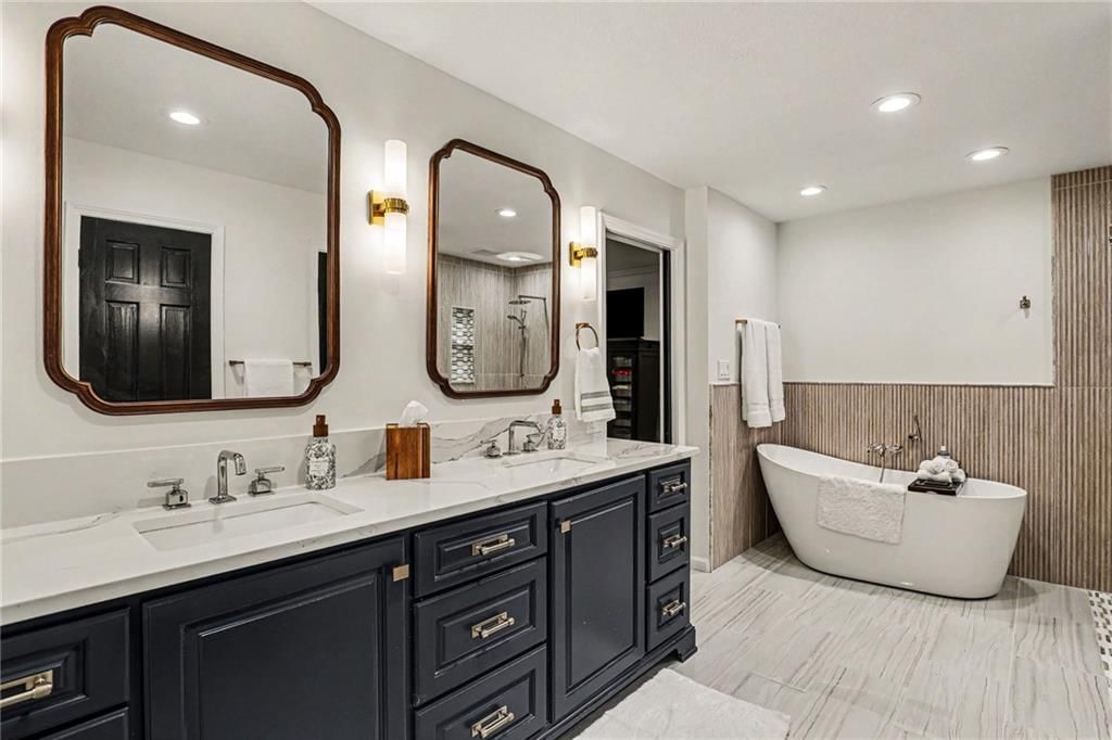 2512 W 71st Street — photo 19