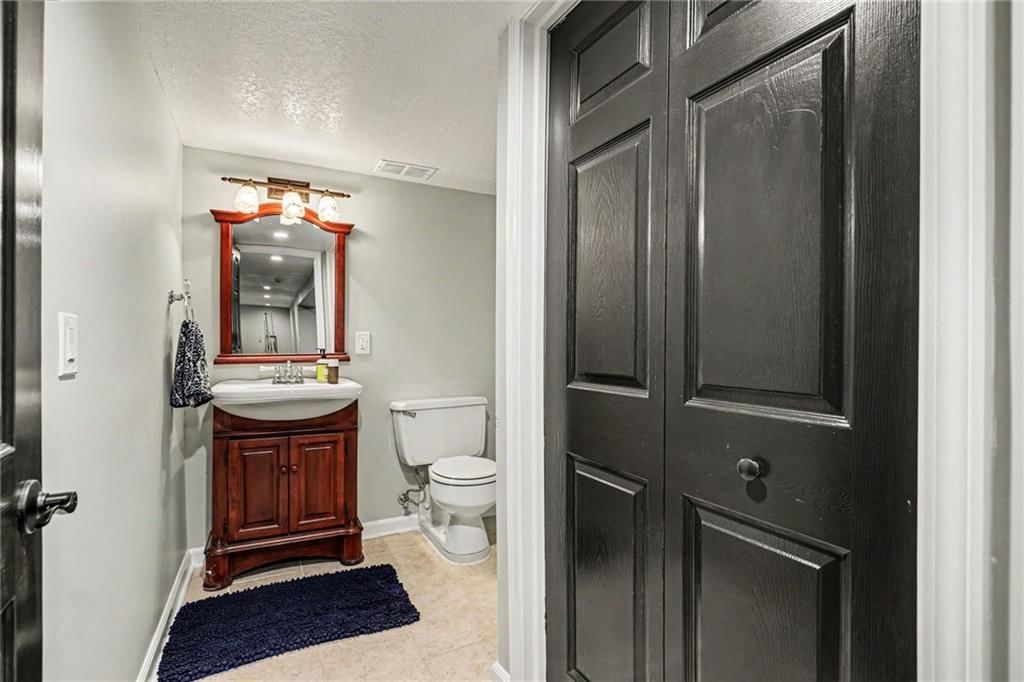 2512 W 71st Street — photo 20