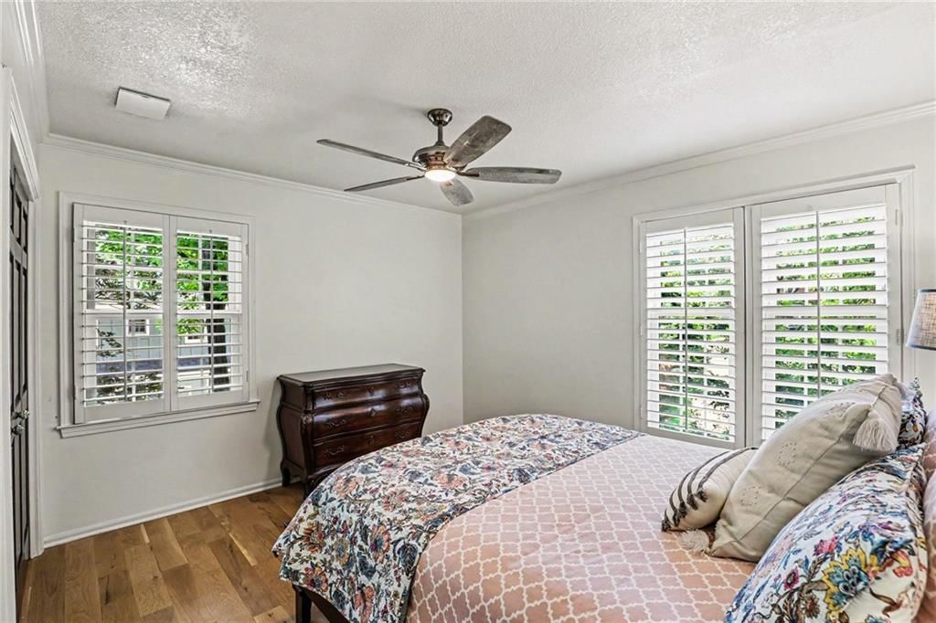 2512 W 71st Street — photo 27