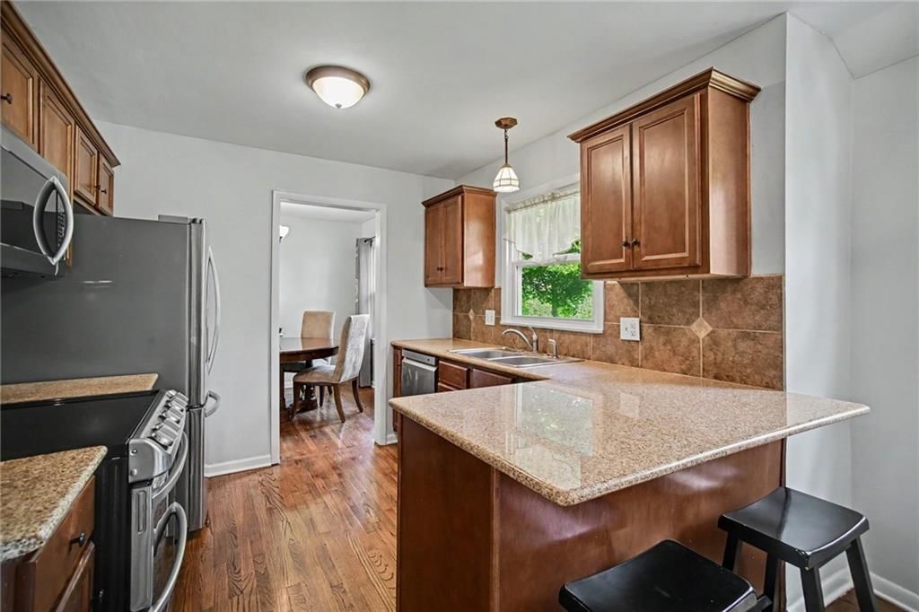 9407 Craig Drive — photo 7