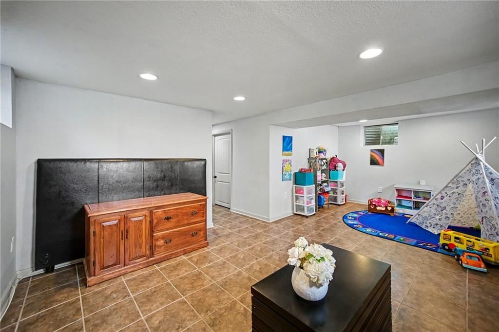 9407 Craig Drive — photo 23
