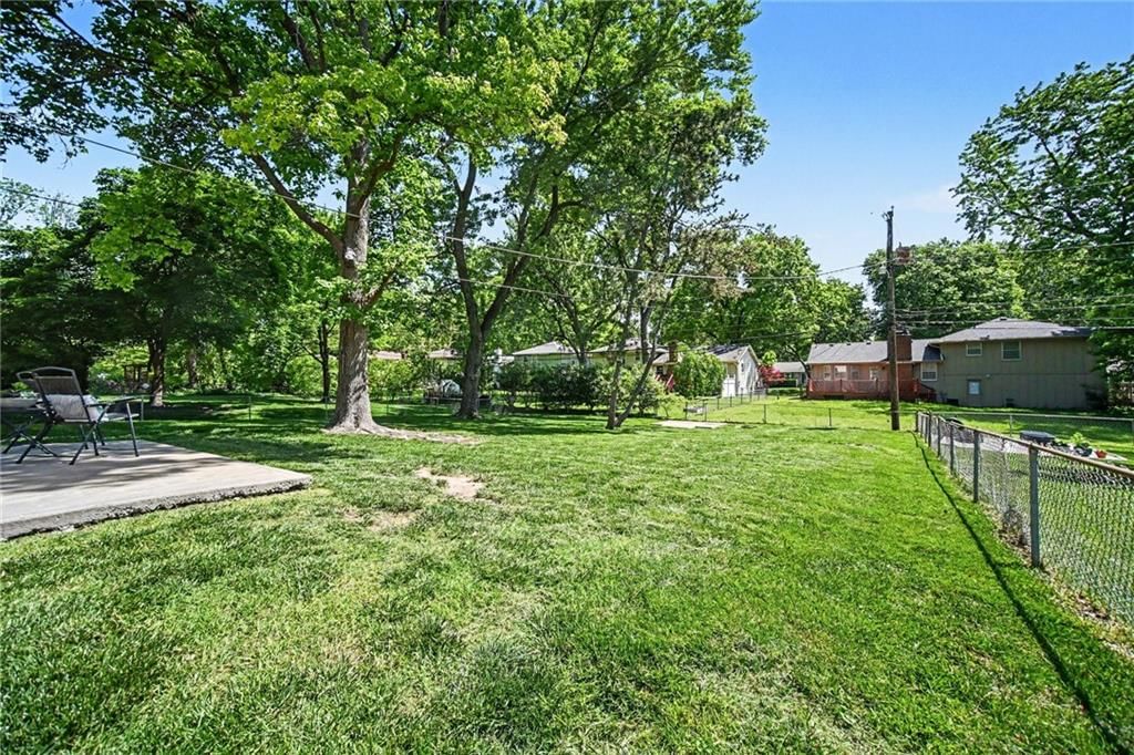 9407 Craig Drive — photo 26