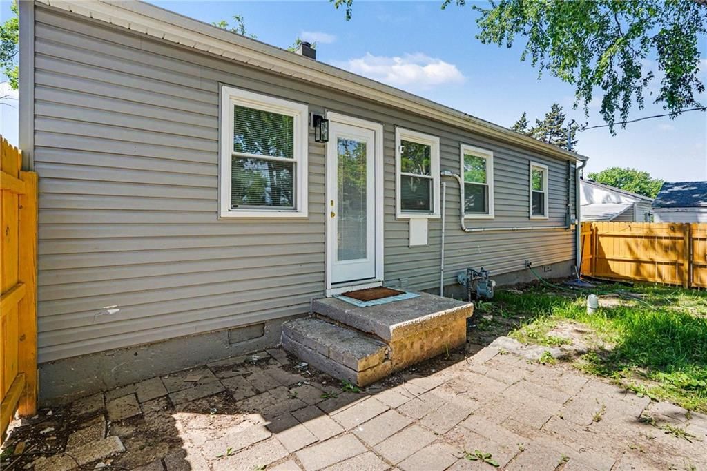 2504 NE 59th Terrace — photo 3