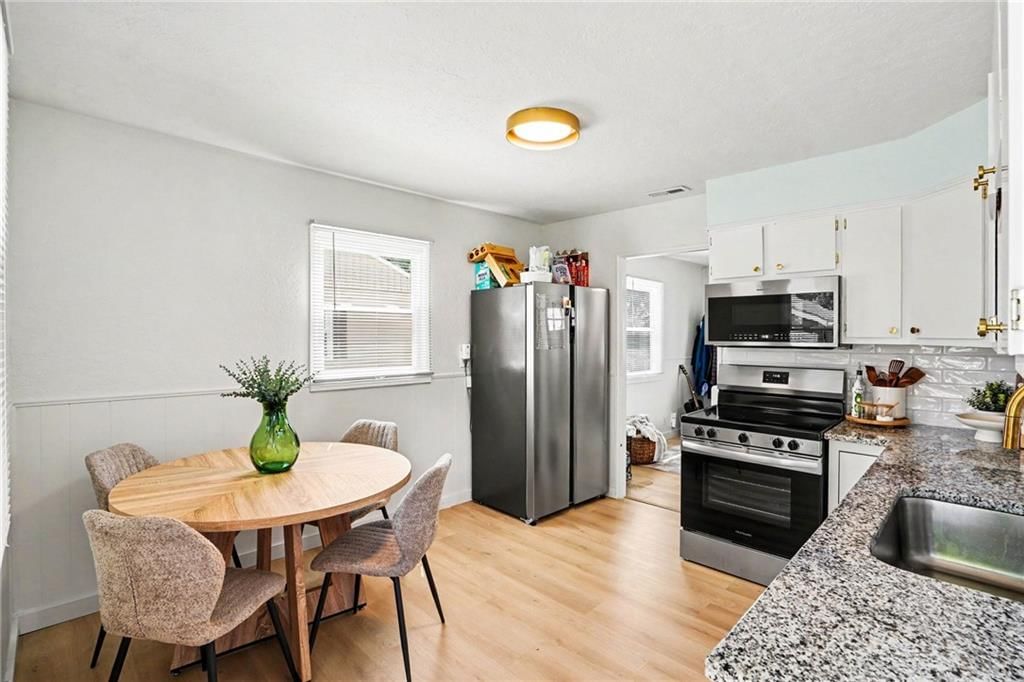 2504 NE 59th Terrace — photo 7