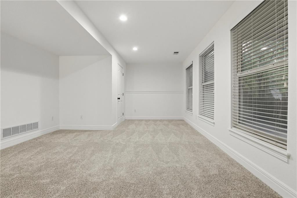 2709 S 23rd Street — photo 21