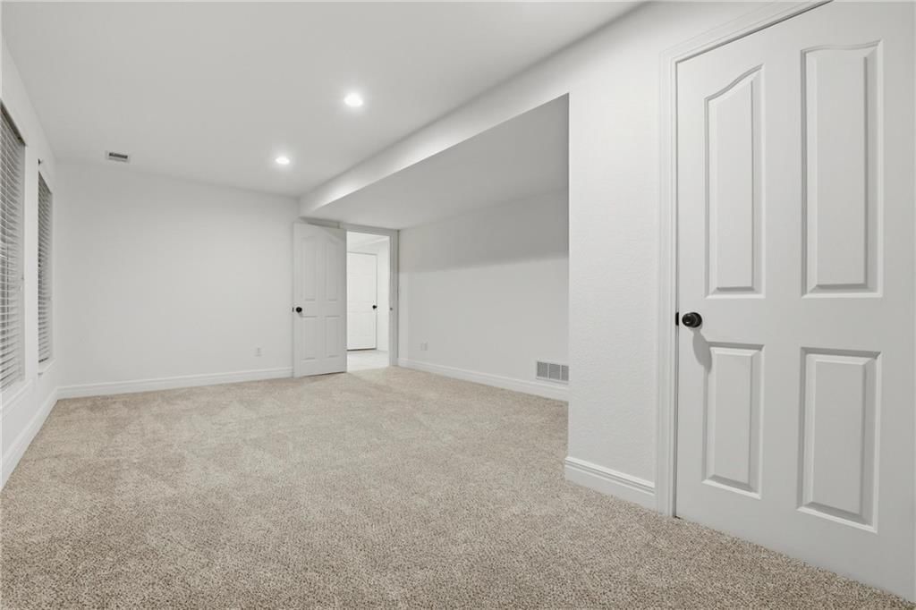 2709 S 23rd Street — photo 22