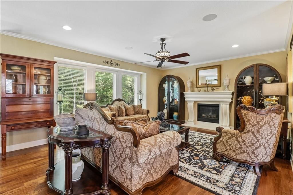 871 Clearview Drive — photo 4