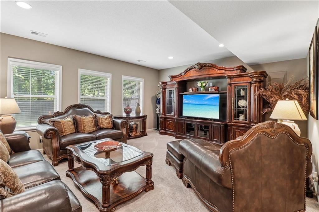 871 Clearview Drive — photo 6