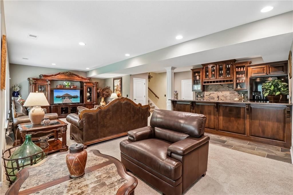 871 Clearview Drive — photo 10