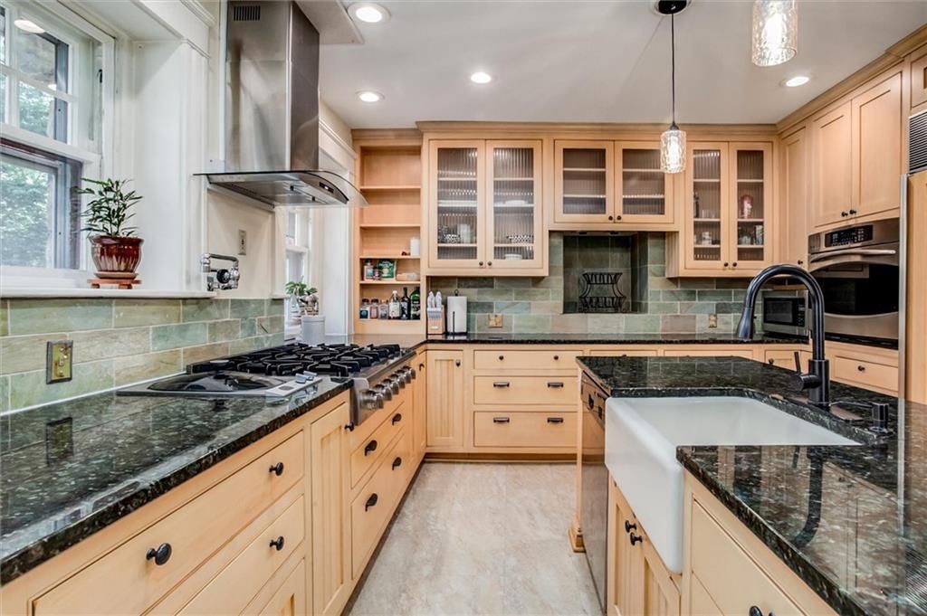 612 Emanuel Cleaver II Boulevard — photo 14