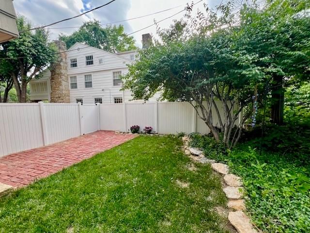 612 Emanuel Cleaver II Boulevard — photo 57