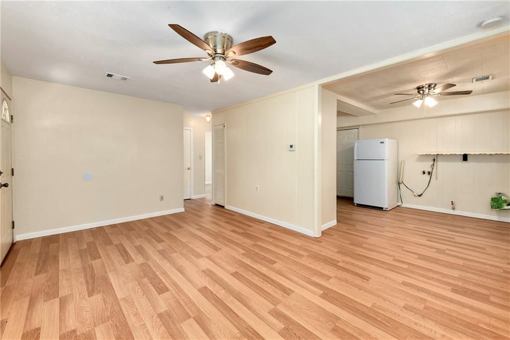 4921 CREST Drive — photo 6