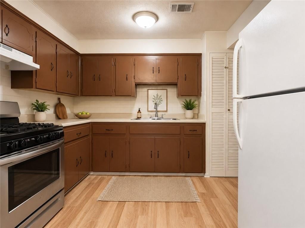 4921 CREST Drive — photo 7